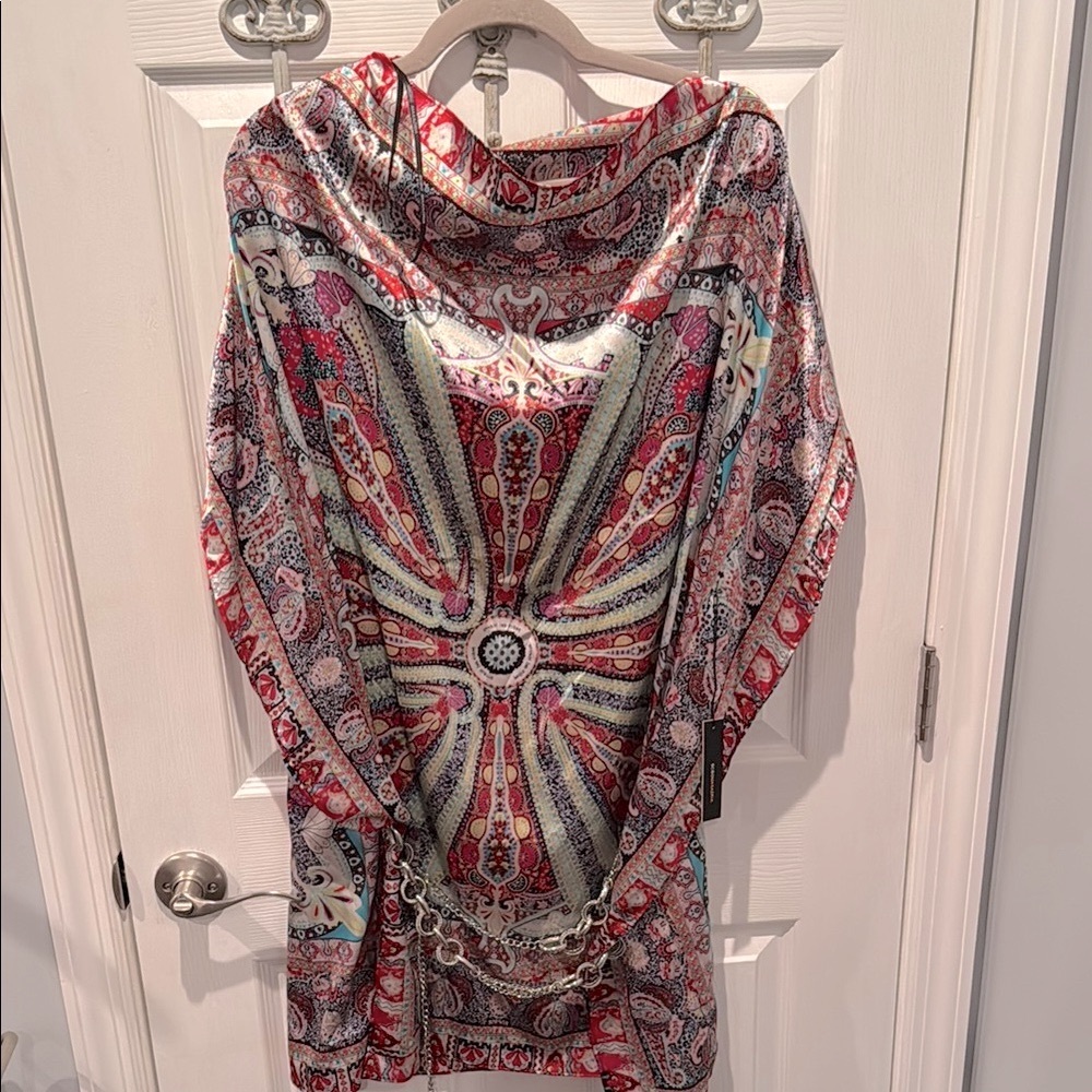 BCBG MaxAzria Vibrant Paisley tunic dress with silver chain belt sz M